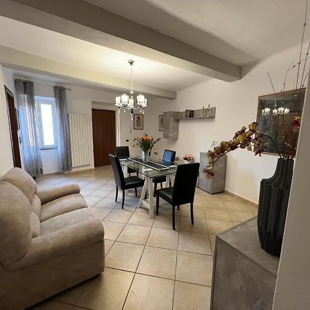 La Rocchetta Villa ซูตรี ภายนอก รูปภาพ